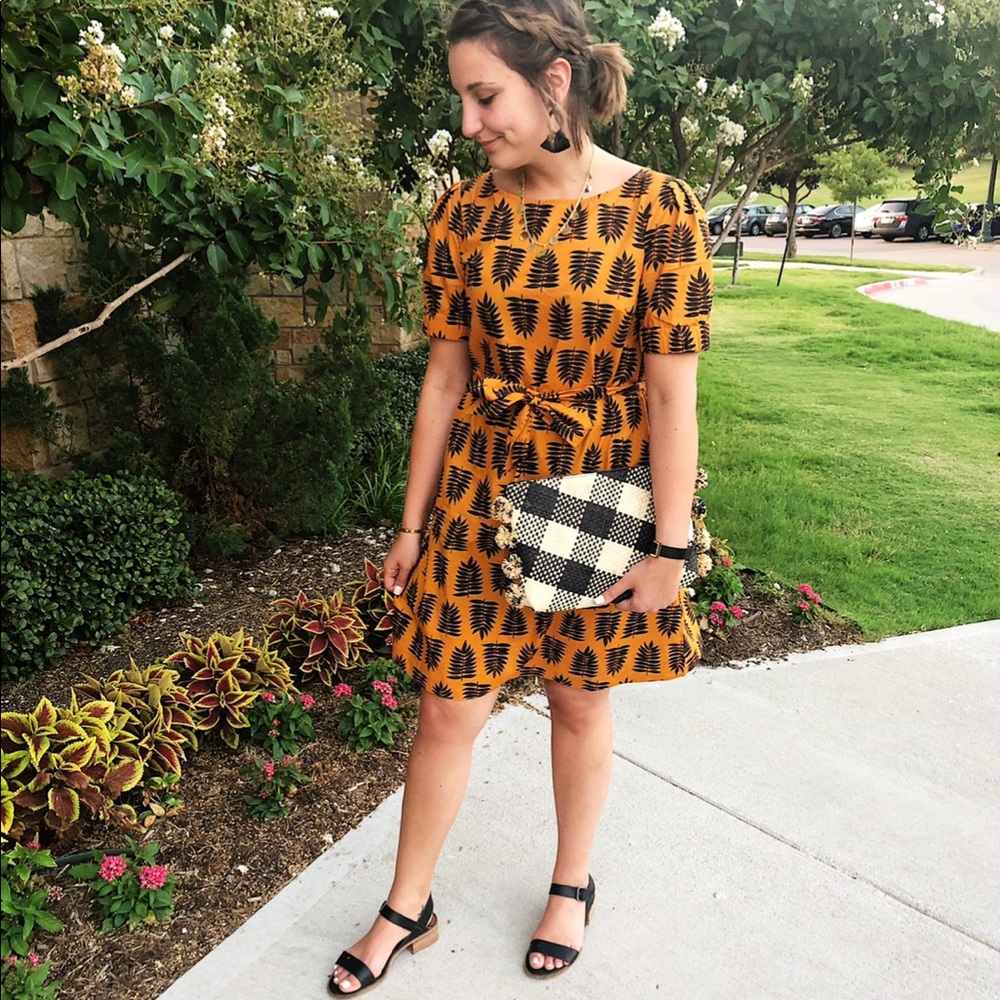 LEAF orange & black pattern dress